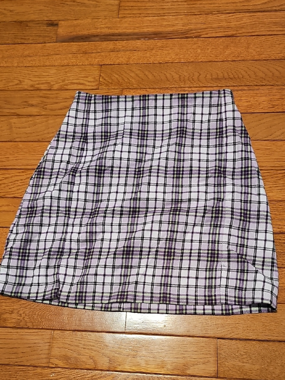 Brandy Melville White and Purple Plaid Mini Skirt